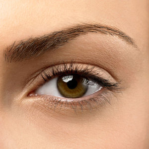 rb-woman-eye-brows-1-0809-mdn